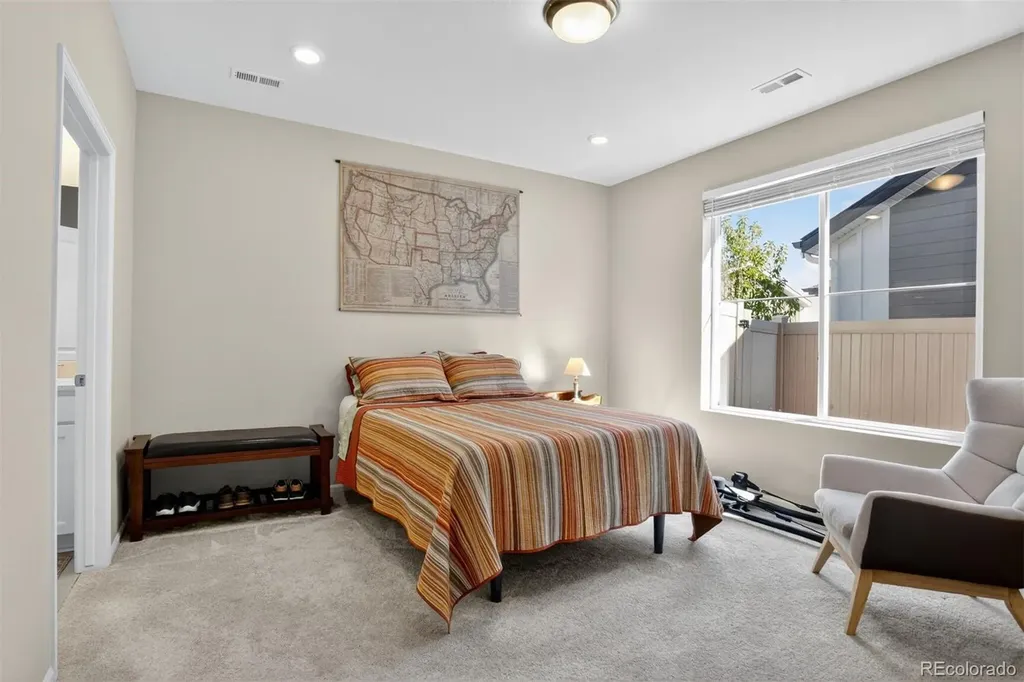 5136 N Quemoy Court Aurora CO 80019