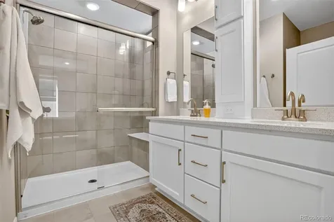 5136 N Quemoy Court Aurora CO 80019