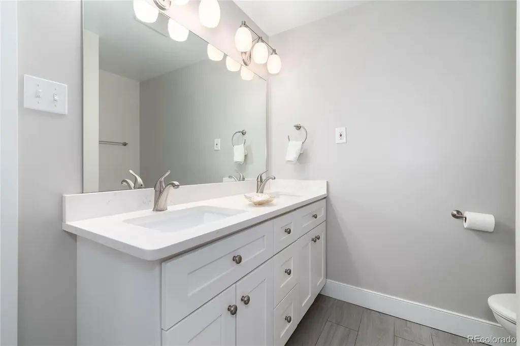 3750 S Glencoe Street Denver CO 80237