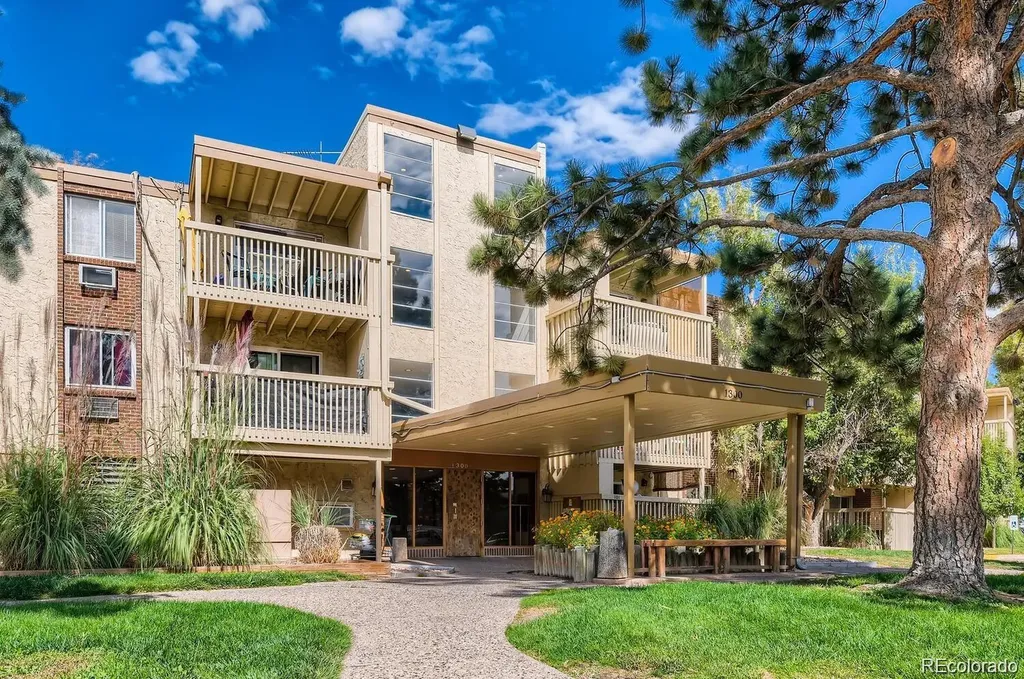 1302 S Parker Road Denver CO 80231