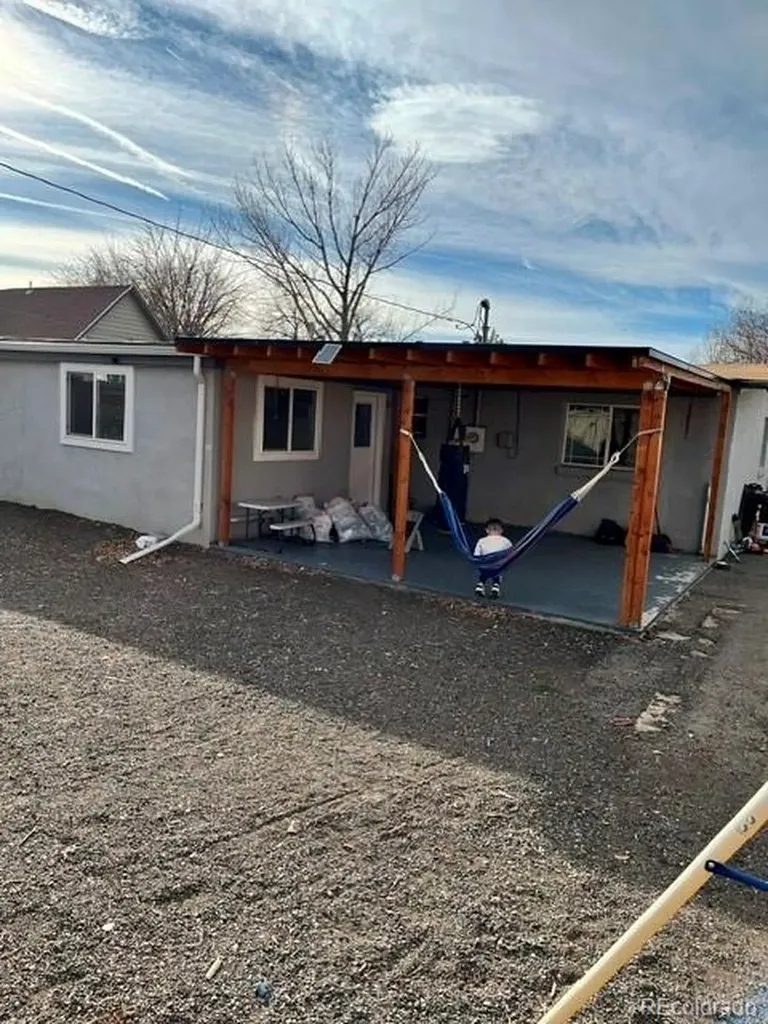 318 Ash Street Hudson CO 80642