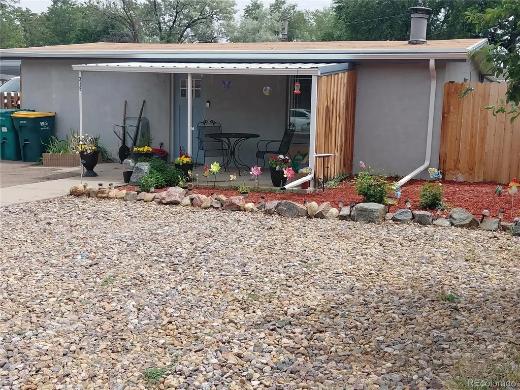 318 Ash Street Hudson CO 80642