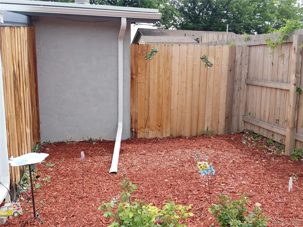 318 Ash Street Hudson CO 80642