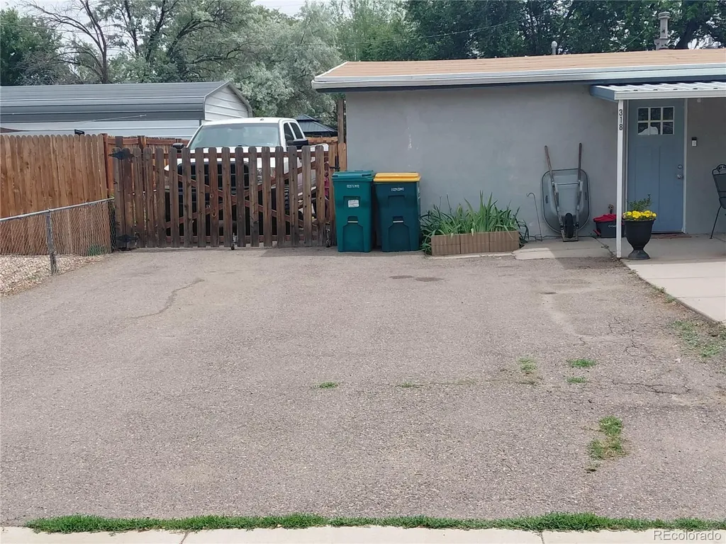 318 Ash Street Hudson CO 80642