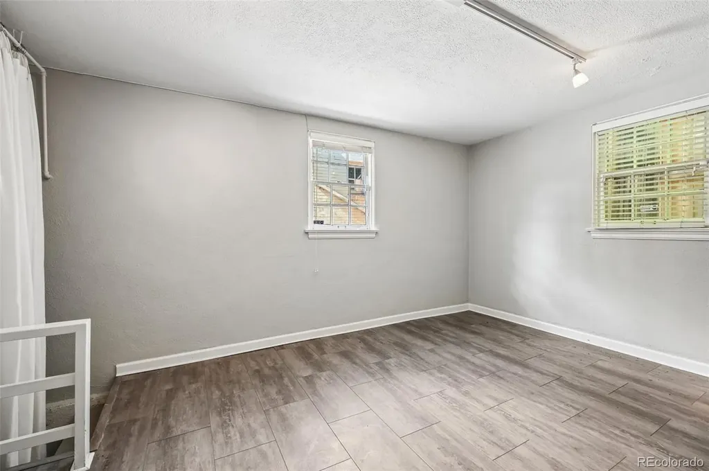 5815 E 6th Avenue Parkway Denver CO 80220