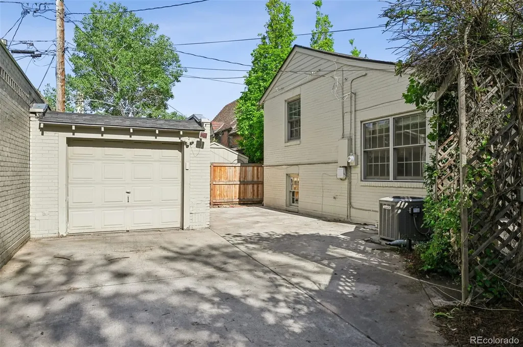 5815 E 6th Avenue Parkway Denver CO 80220