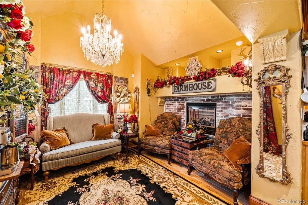 1416 Rancho Del Sol Pueblo CO 81008
