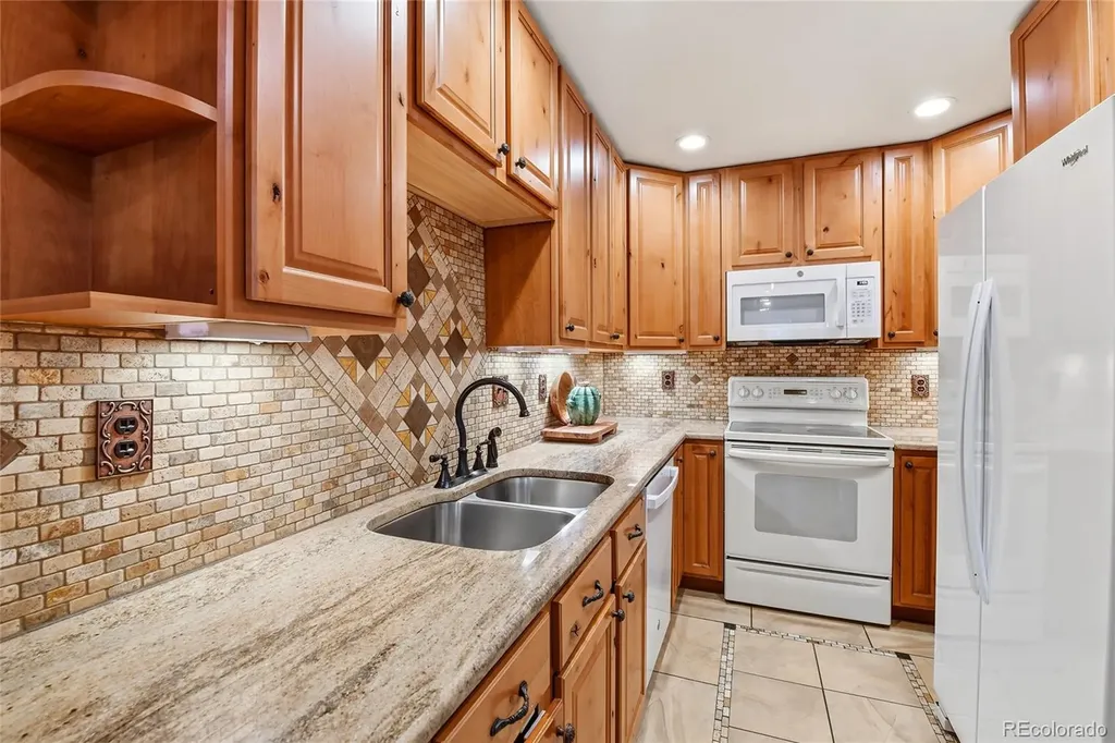 8464 Everett Way Arvada CO 80005
