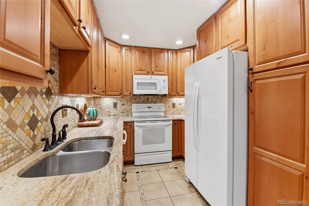 8464 Everett Way Arvada CO 80005