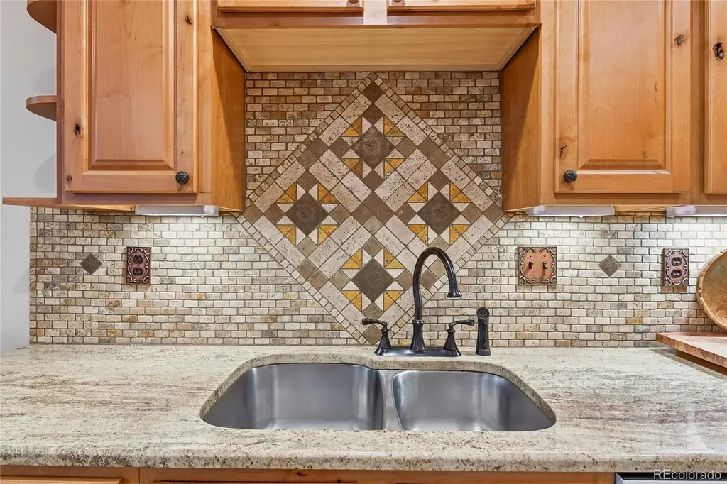 8464 Everett Way Arvada CO 80005