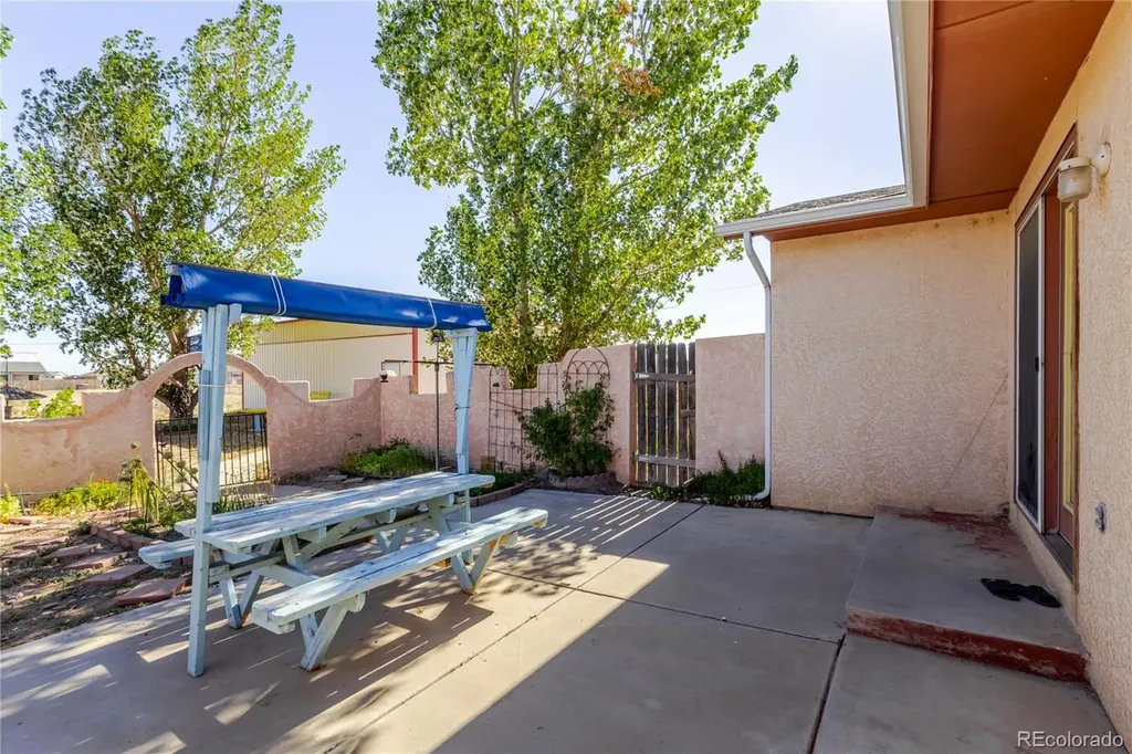 1148 E Dove Creek Drive Pueblo West CO 81007