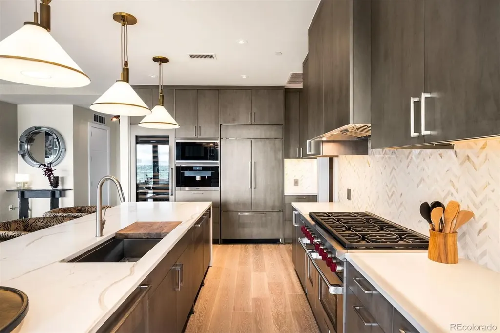 155 Steele Street Denver CO 80206