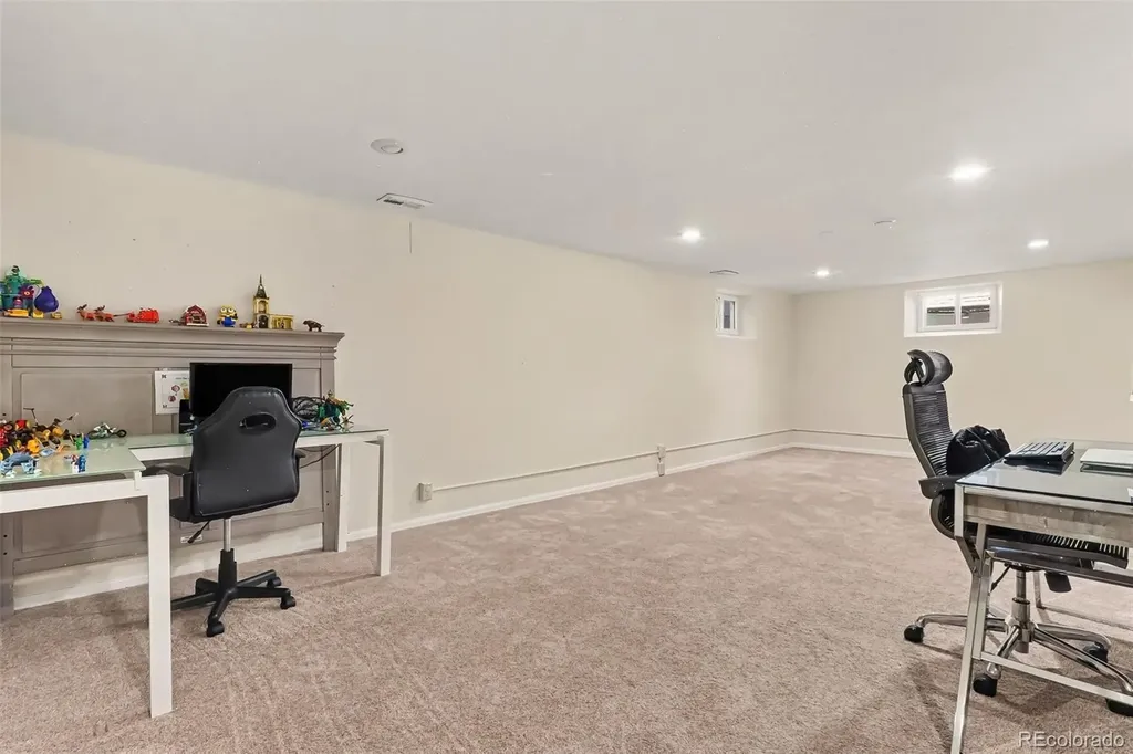 2248 S Patton Court Denver CO 80219