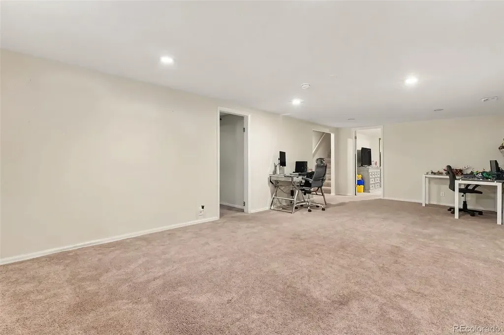2248 S Patton Court Denver CO 80219