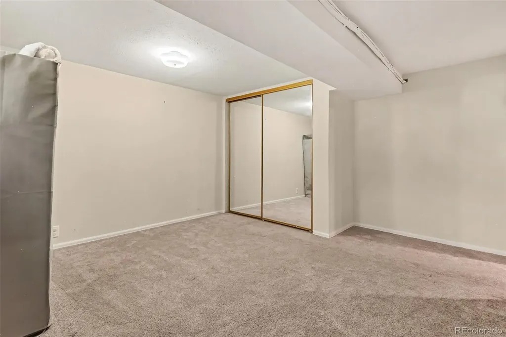2248 S Patton Court Denver CO 80219