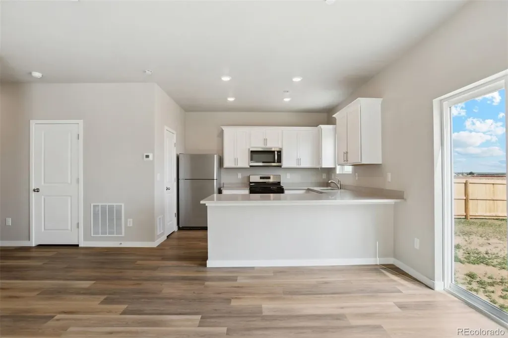 48175 Shetland Drive Bennett CO 80102