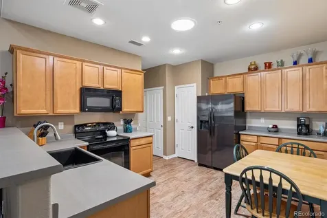 1955 S Espana Court Aurora CO 80013