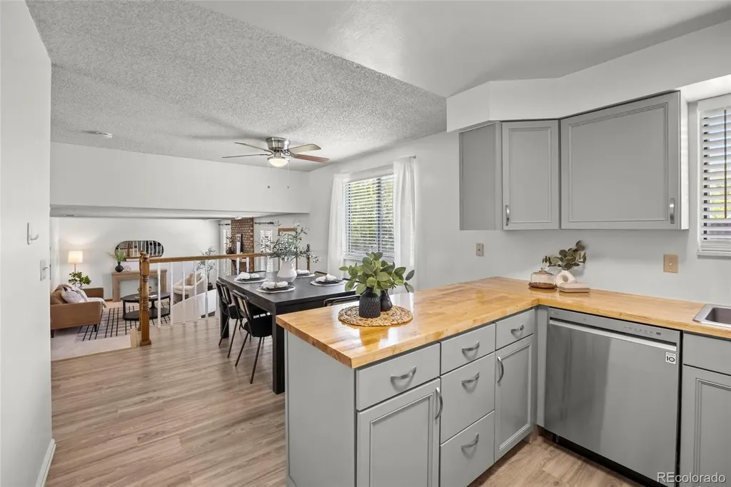 5269 S Pagosa Way Centennial CO 80015