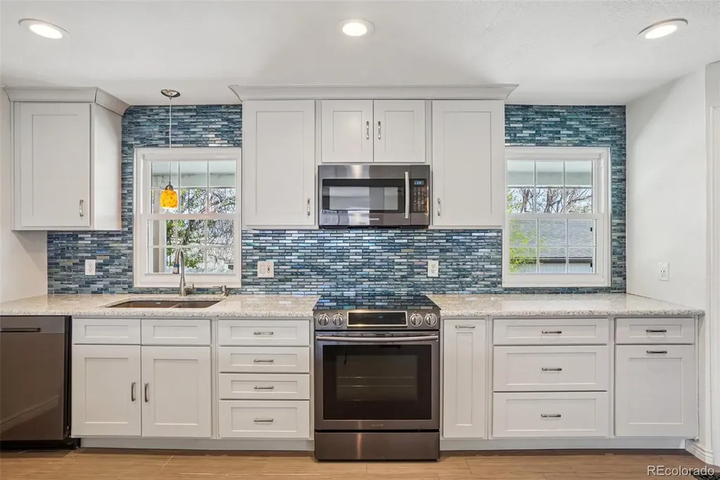6704 Grove Street Denver CO 80221