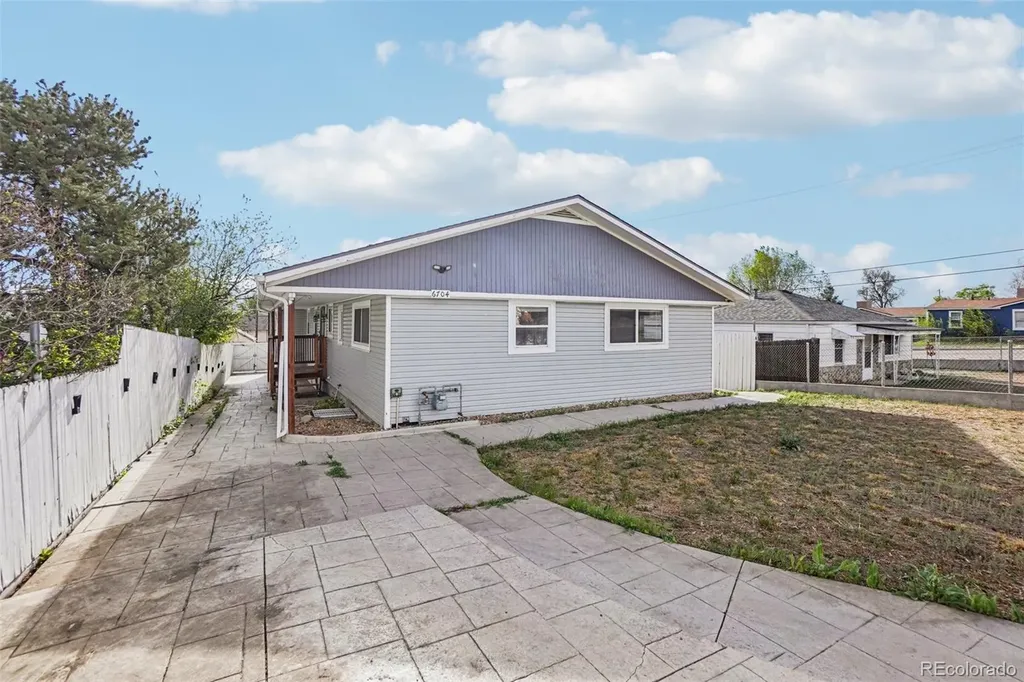 6704 Grove Street Denver CO 80221