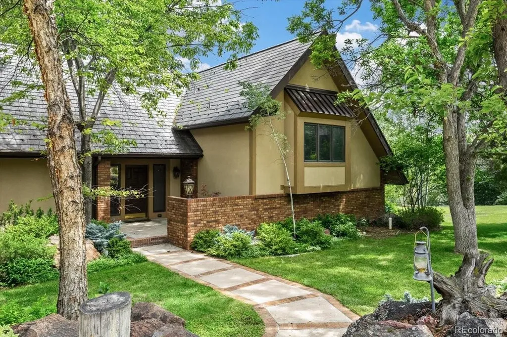 1625 E Layton Drive Englewood CO 80113