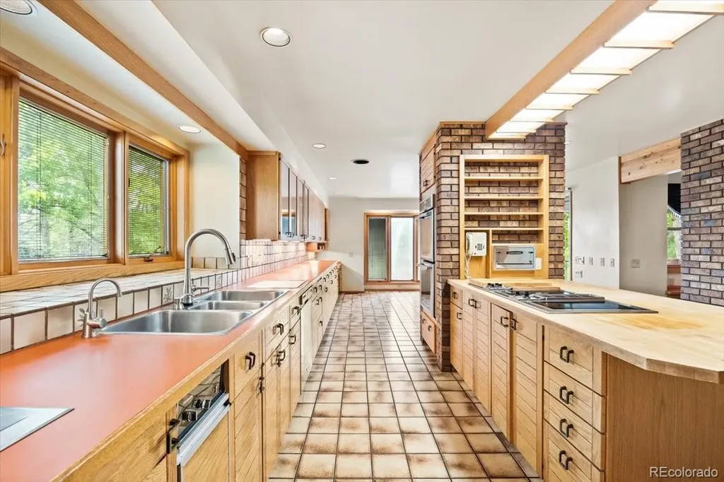 1625 E Layton Drive Englewood CO 80113