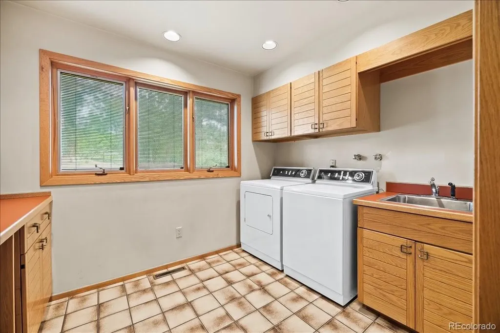 1625 E Layton Drive Englewood CO 80113