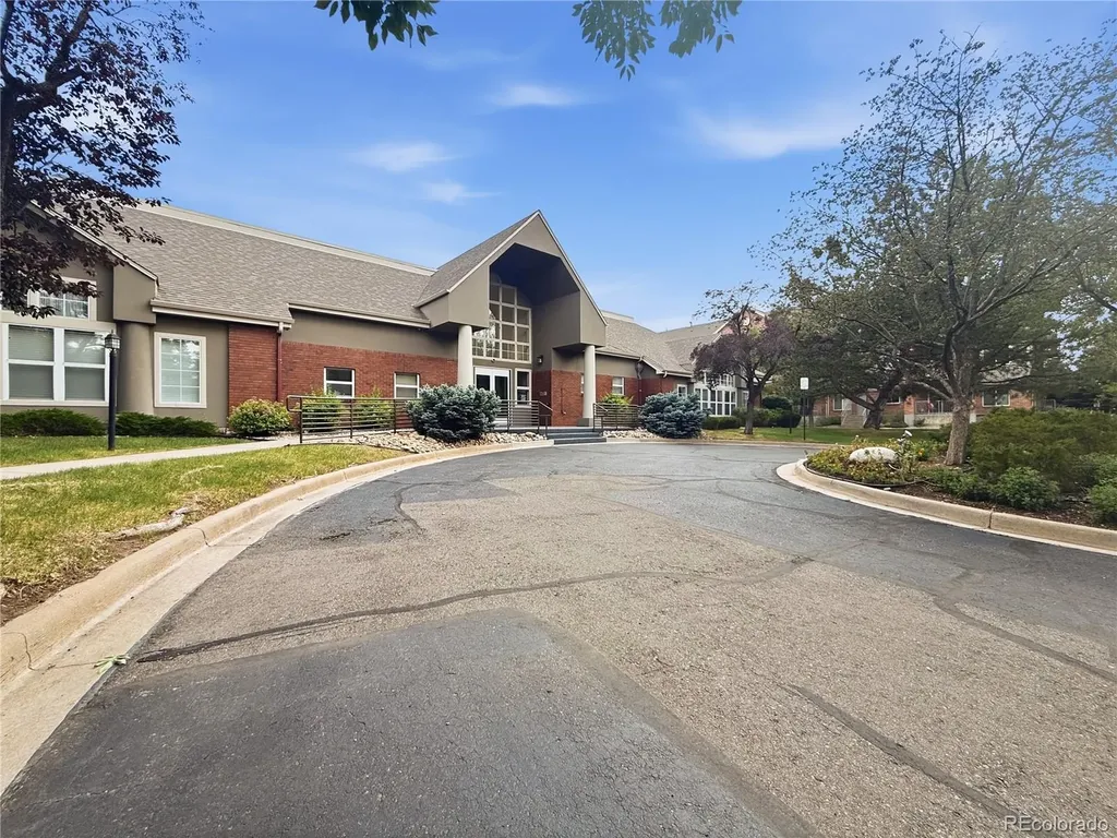 2896 W Riverwalk Circle Littleton CO 80123