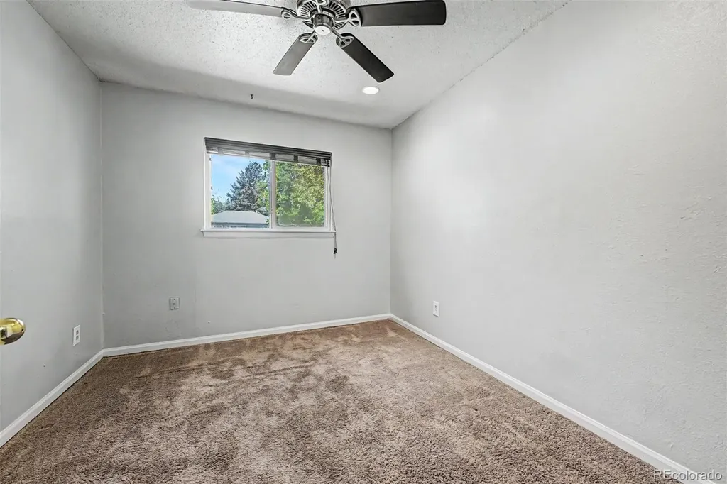 1042 Yuba Street Aurora CO 80011