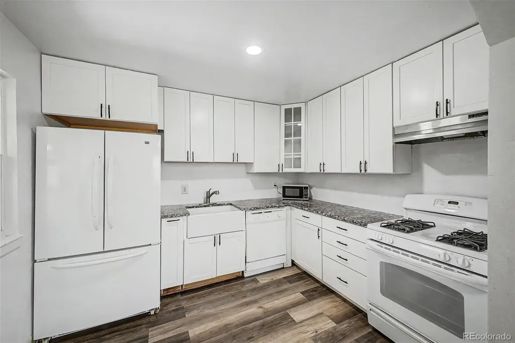 1042 Yuba Street Aurora CO 80011