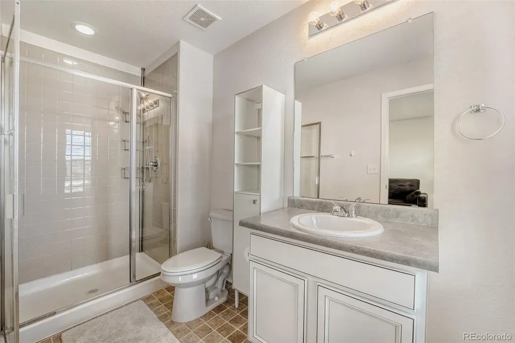 25060 E Maple Place Aurora CO 80018