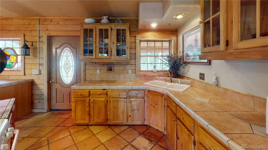 1011 Castle Ridge View Cripple Creek CO 80813
