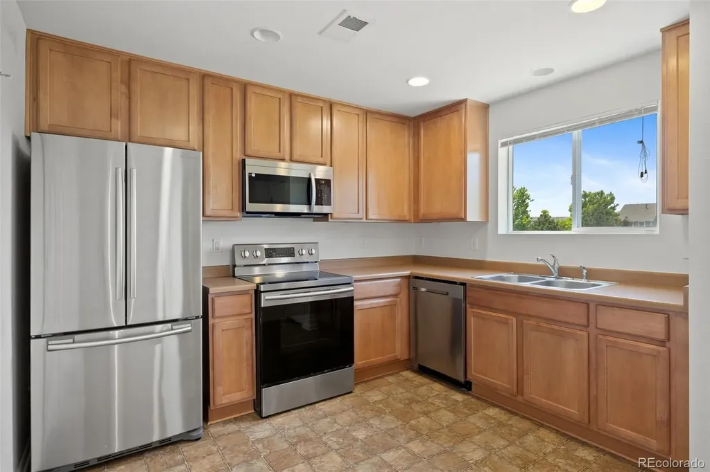 19171 E 58th Avenue Denver CO 80249