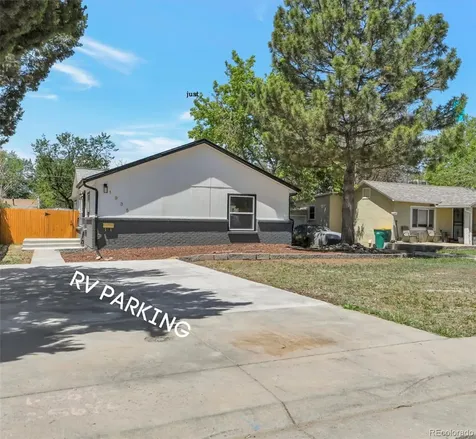 1935 Geneva Street Aurora CO 80010