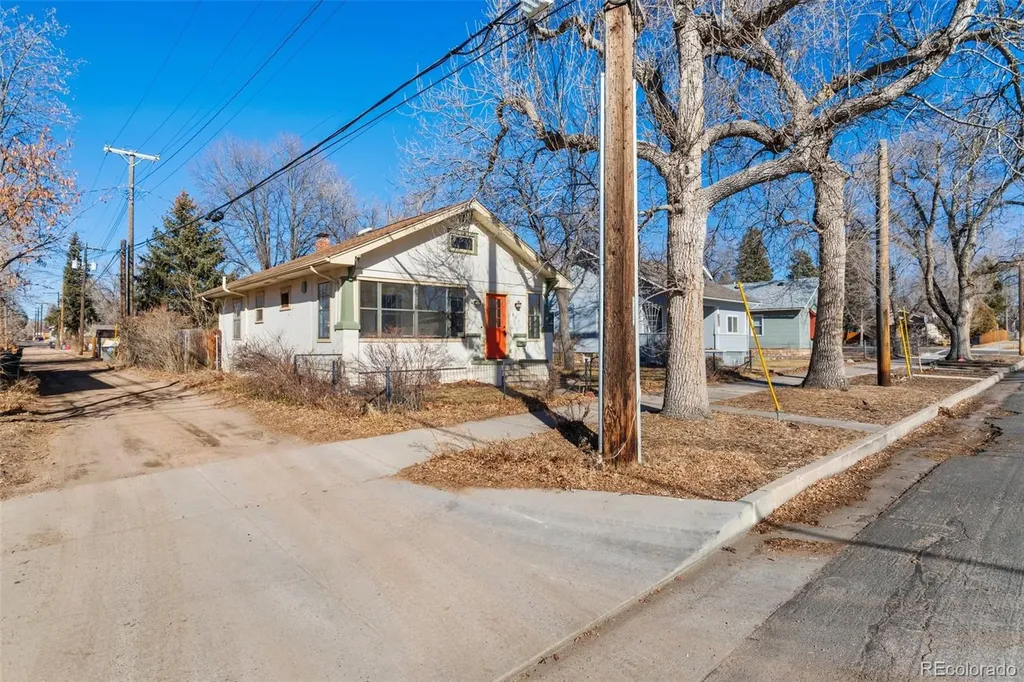 416 E Espanola Street Colorado Springs CO 80907