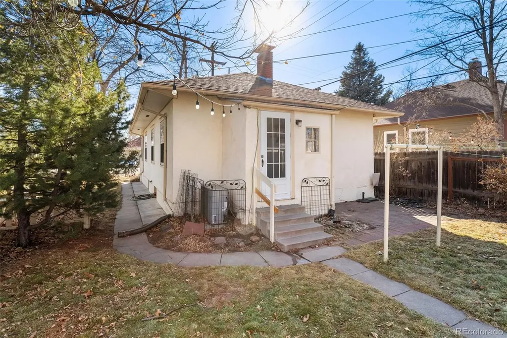 416 E Espanola Street Colorado Springs CO 80907
