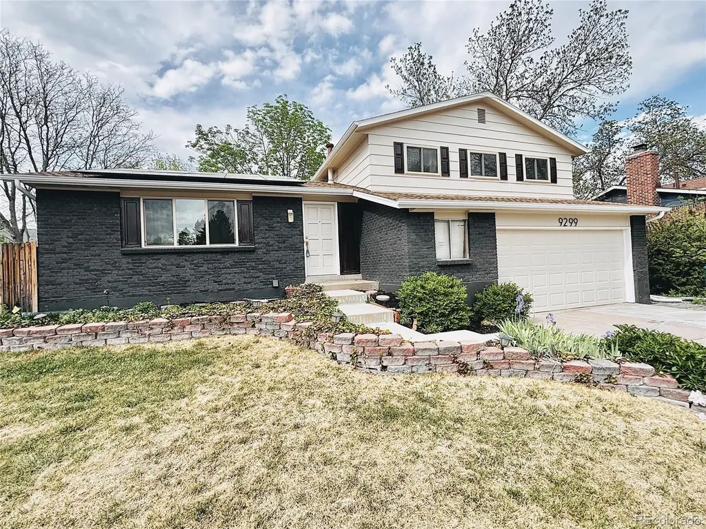 9299 W Weaver Drive Littleton CO 80123