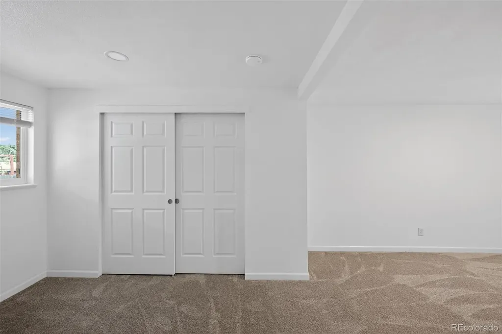 941 S Ironton Street Aurora CO 80012
