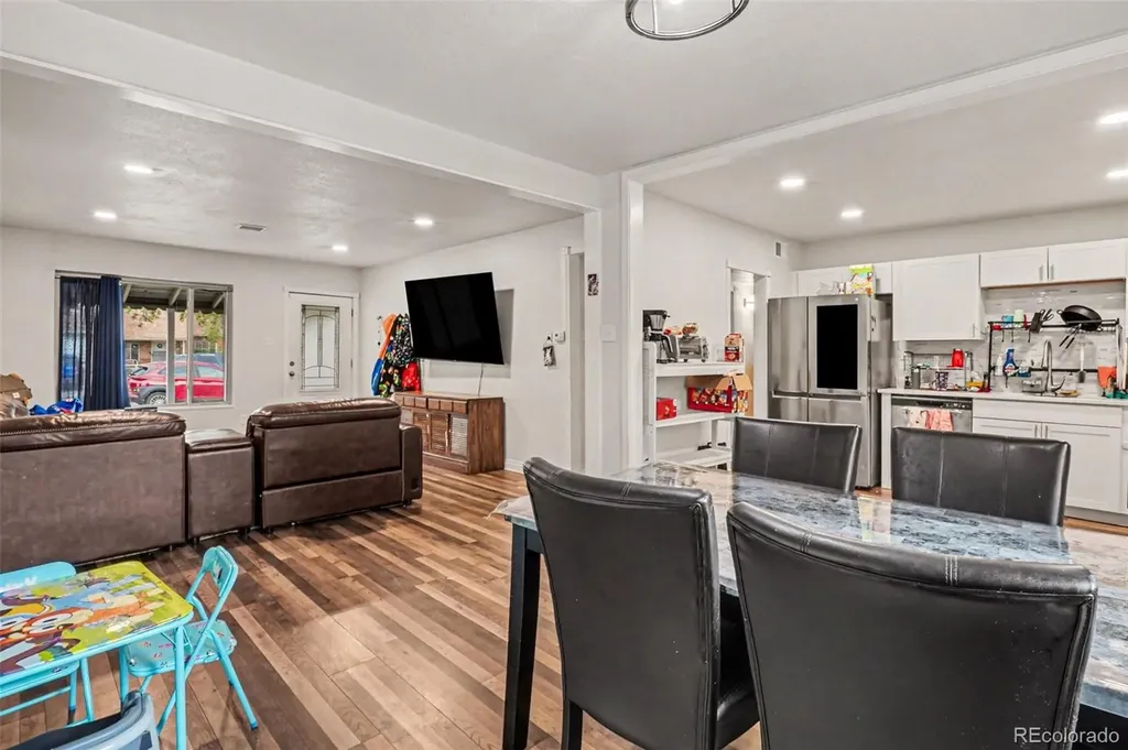 873 Troy Street Aurora CO 80011