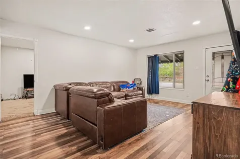 873 Troy Street Aurora CO 80011