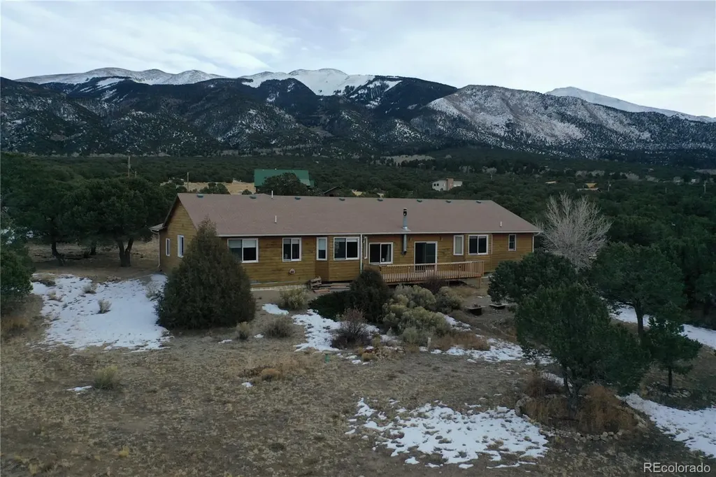 105 Indian Hill Road Mosca CO 81146