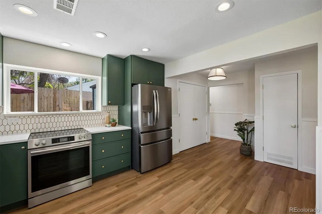 2876 S Elm Street Denver CO 80222