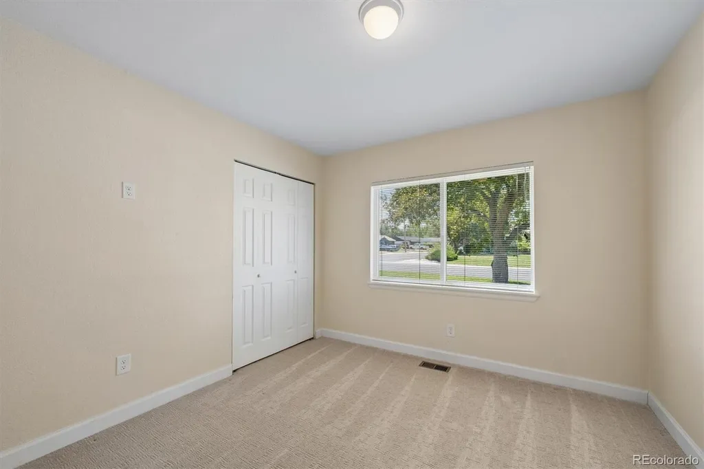 2876 S Elm Street Denver CO 80222