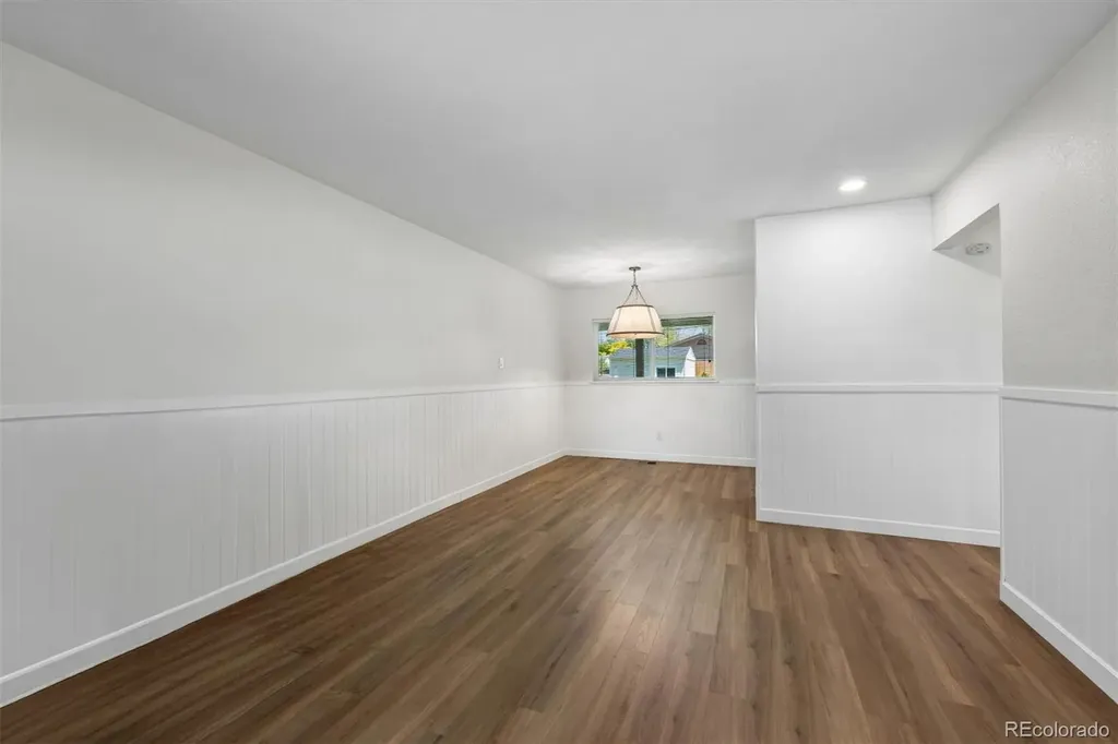 2876 S Elm Street Denver CO 80222