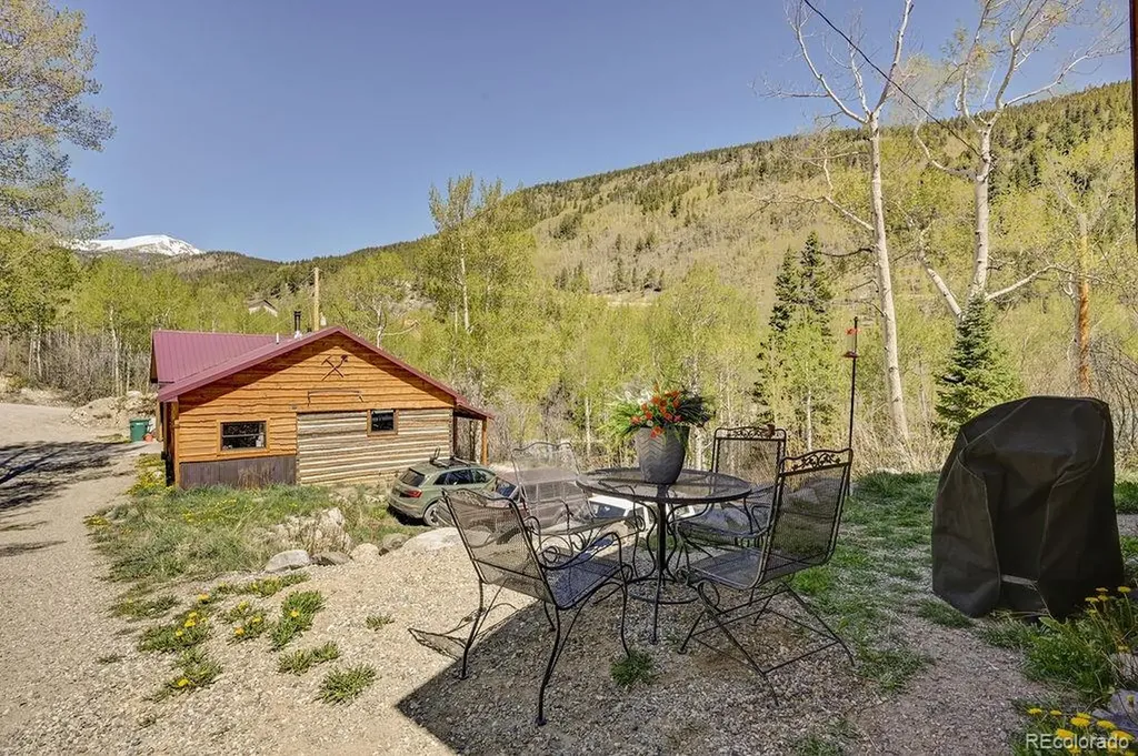 22525 Barnhill Street Salida CO 81201