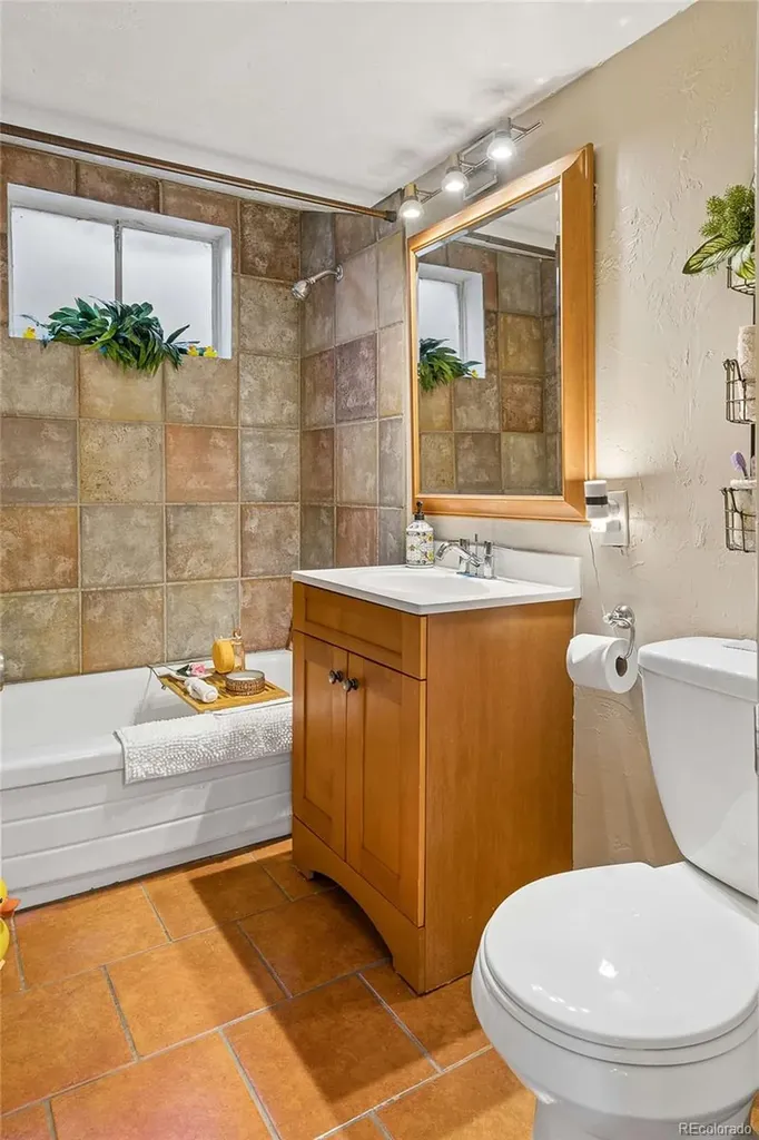7540 W Calahan Avenue Lakewood CO 80232