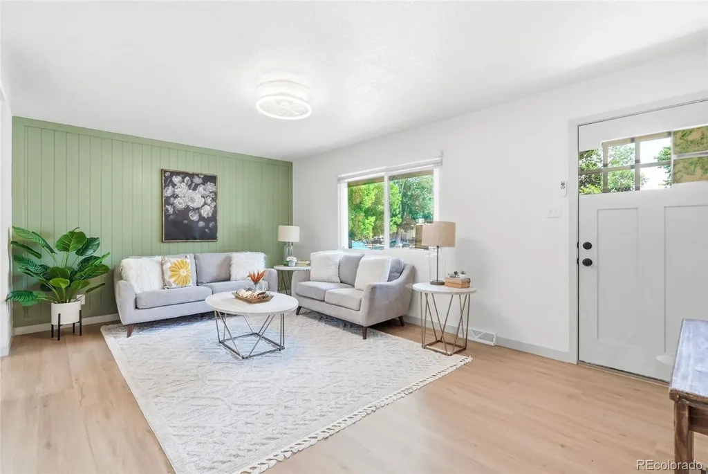 383 S Robb Way Denver CO 80226