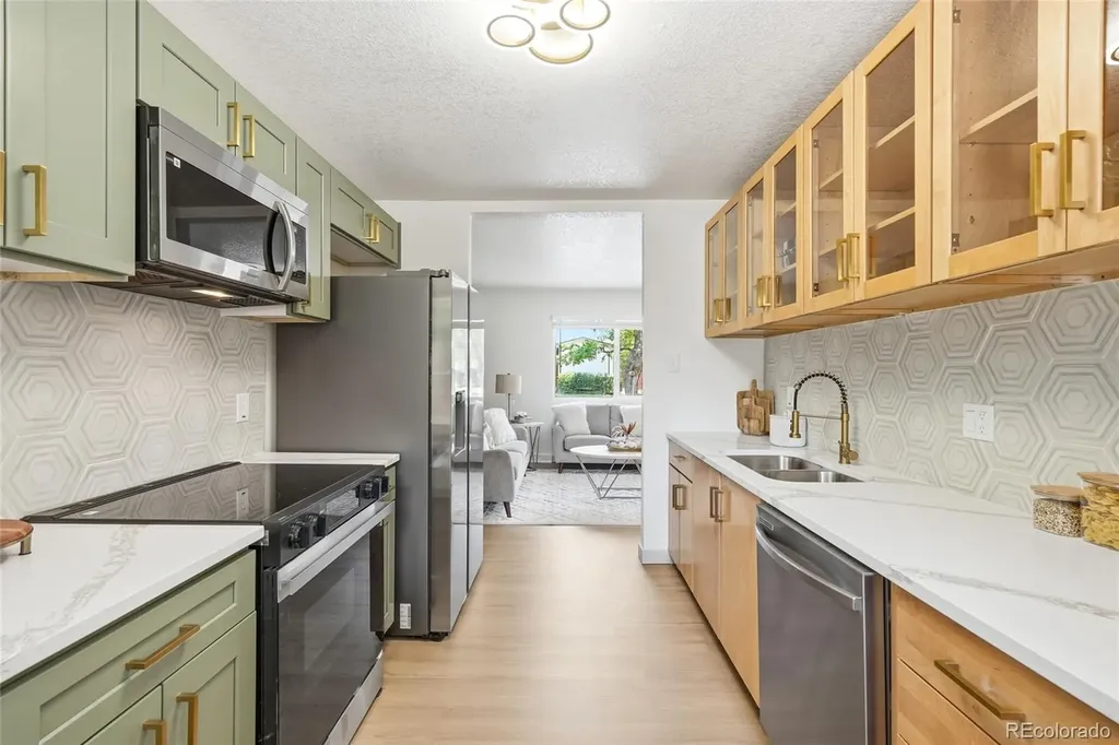 383 S Robb Way Denver CO 80226
