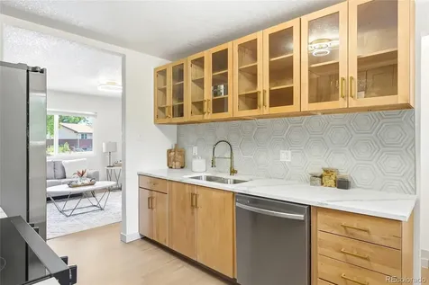 383 S Robb Way Lakewood CO 80226