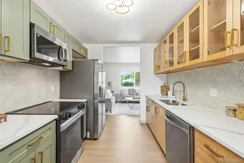 383 S Robb Way Lakewood CO 80226